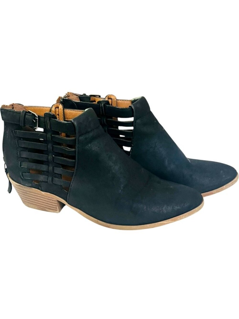 SODA Women's Size 7 Black Rear Zip Shoes